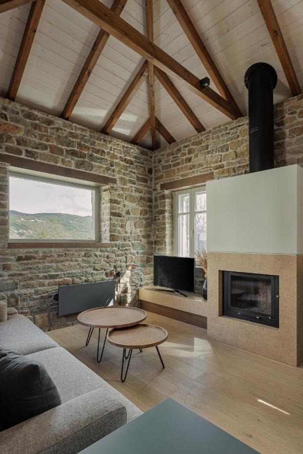 Lozart Traditional Stone House Elliniko  Exterior photo
